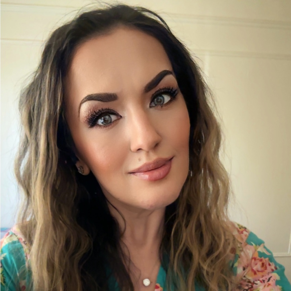 Meet your Posher, Yelena